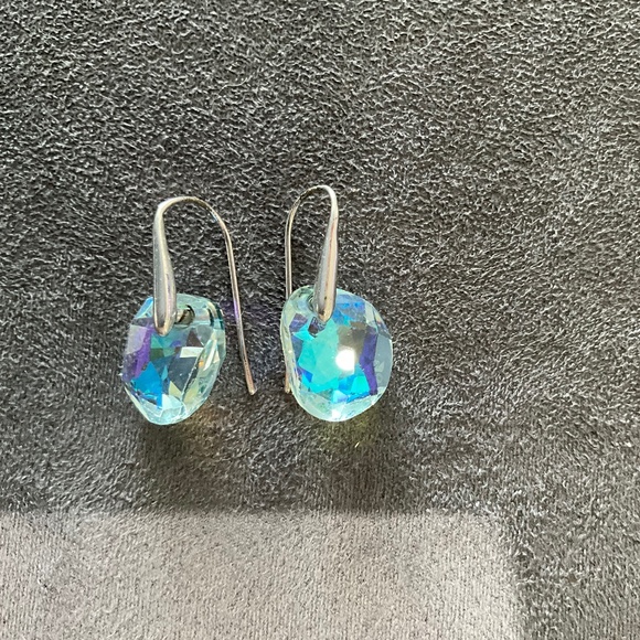 Swarovski Cushion Drop Earrings – Aquamarine AB (Aurora Borealis) Finish Rhodium - Picture 3 of 7